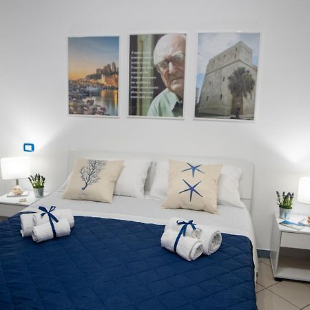 Casa Vacanze La Casetta Di Zinu' Porto Empedocle Bagian luar foto