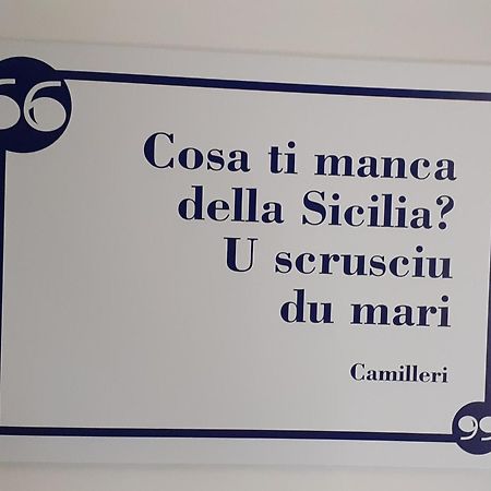 Casa Vacanze La Casetta Di Zinu' Porto Empedocle Bagian luar foto